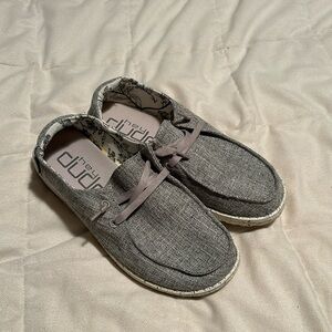 Women’s 7 hey dudes